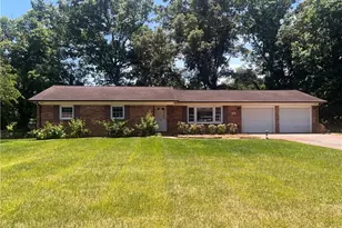 238 Raven Midlawn Dr, Wilkesboro, NC 28697 - Photo 1