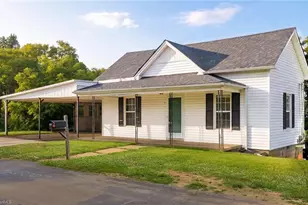 11 Hackney St, Lexington, NC 27292 - Photo 1