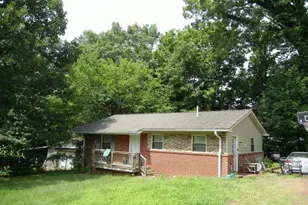609 Robindell Ct, Eden, NC 27288 - Photo 1