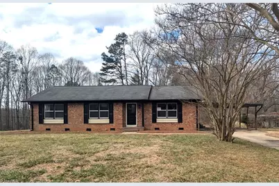 1090 Shalimar Drive, Winston-Salem, NC 27127 - Photo 1
