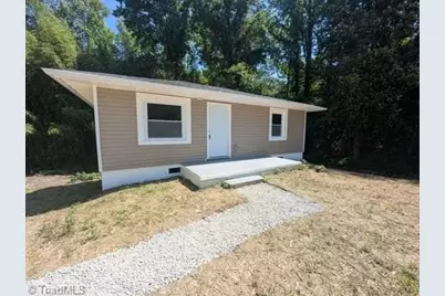 386 Sunset Drive, Thomasville, NC 27360 - Photo 1
