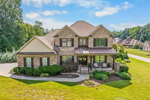 207 Pinnacle Dr, High Point, NC 27265 - Photo 1