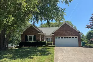 1801 Harper Spring Dr, Clemmons, NC 27012 - Photo 1