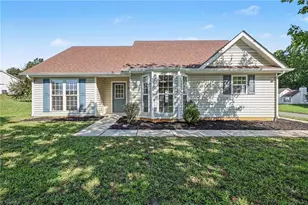 2406 Glen Laurel Dr, Greensboro, NC 27406 - Photo 1