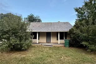 999 Robbins Cir, Lexington, NC 27292 - Photo 1