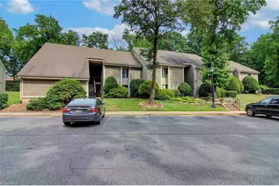 1518 Benjamin Parkway #D, Greensboro, NC 27408 - Photo 1
