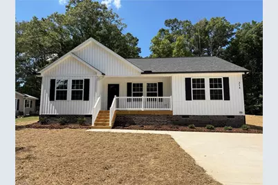 214 Koontz Avenue, Thomasville, NC 27360 - Photo 1