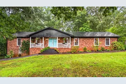 681 Foxcroft Drive, Lexington, NC 27292 - Photo 1