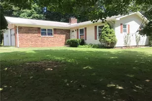 146 Well House Dr, West Jefferson, NC 28694 - Photo 1