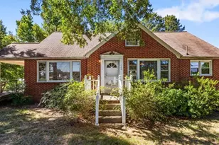 726 3rd Ave, Reidsville, NC 27320 - Photo 1