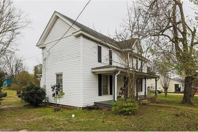 302 Irma Avenue - Photo 1