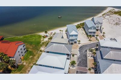 1482 Seaside Cir, Navarre Beach, FL 32566 - Photo 12