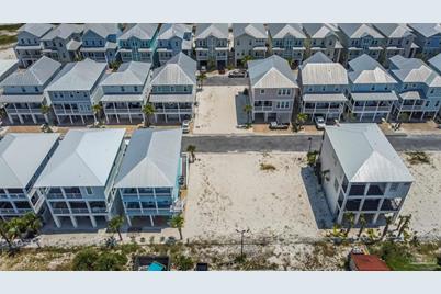 1482 Seaside Cir, Navarre Beach, FL 32566 - Photo 2