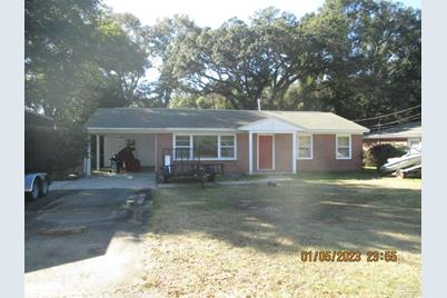 17 Linda St, Pensacola, FL 32506 - Photo 1