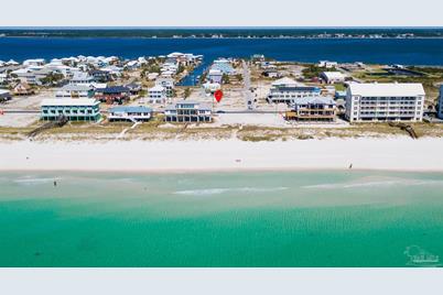 8212 Gulf Blvd, Navarre Beach, FL 32566 - Photo 1