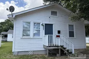 2709 N Davis Hwy, Pensacola, FL 32503 - Photo 1