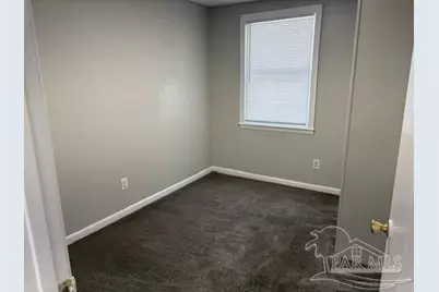 2709 N Davis Hwy, Pensacola, FL 32503 - Photo 10