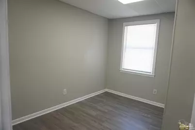 2709 N Davis Hwy, Pensacola, FL 32503 - Photo 12