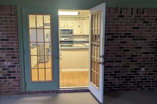 8271 Mobile Hwy, Pensacola, FL 32526 - Photo 36