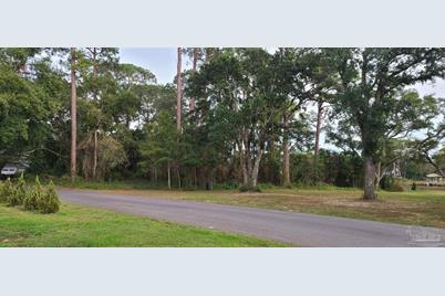 000 Voyager Dr, Milton, FL 32583 - Photo 6