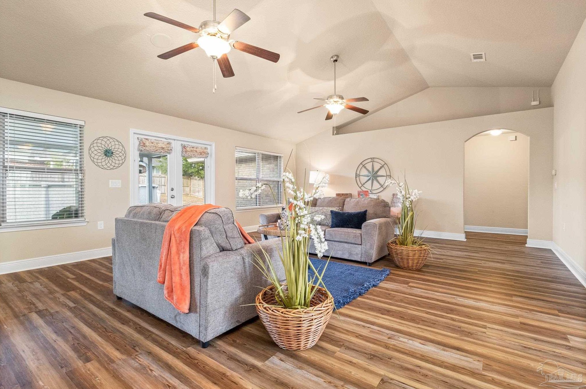 5542 Hannah St, Milton FL  32570-2922 exterior