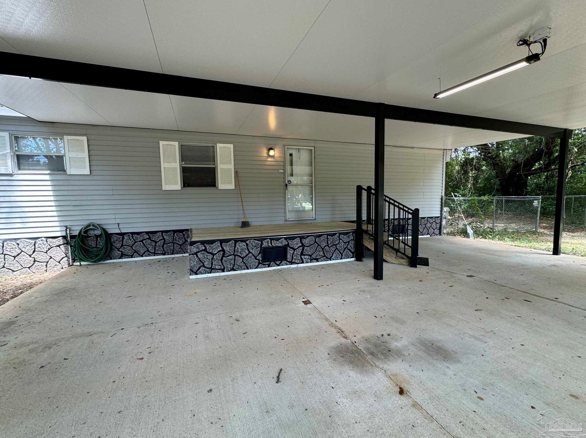 10155 Holsberry Rd, Pensacola, FL 32534