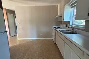 3920 N 10th Ave, Pensacola, FL 32503 - Photo 12