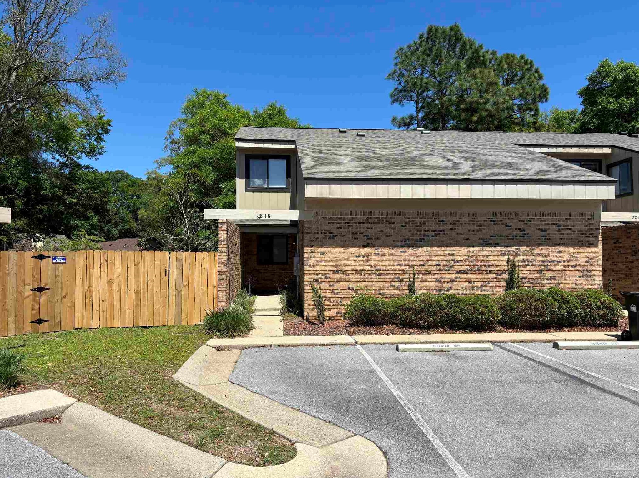 2818 Villager Cir, Pensacola, FL 32504