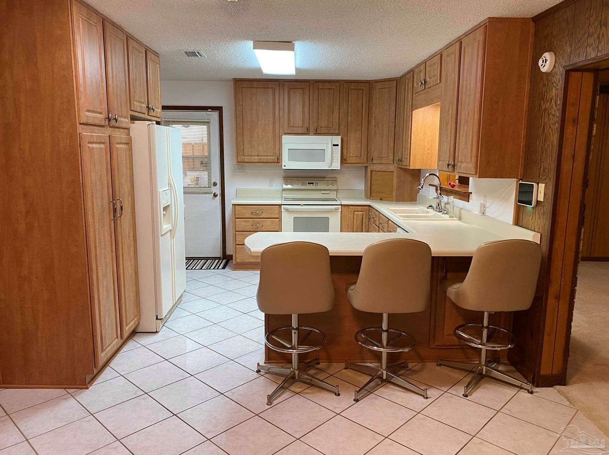 6410 White Oak Dr, Pensacola, FL 32503-7578