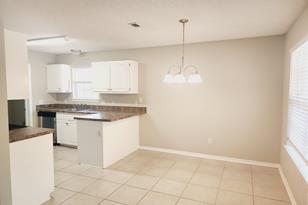 1712 Antibes Cir - Photo 4