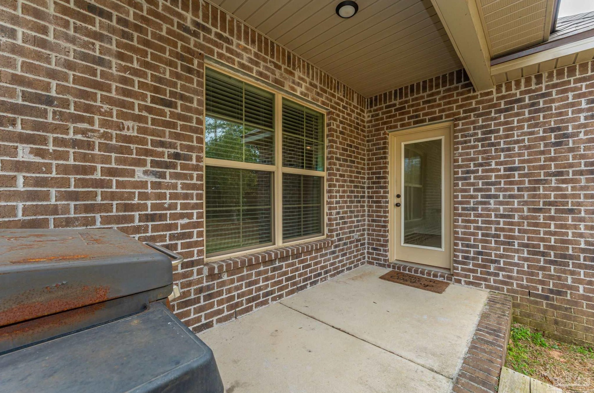 5787 Maggie Rose Cir, Milton FL  32570-2927 exterior