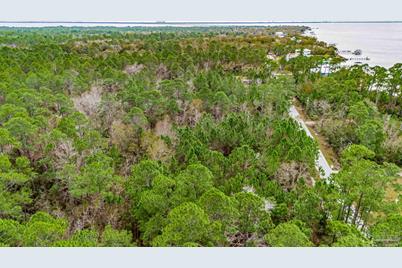 864 Dolphin Rd, Milton, FL 32583 - Photo 10