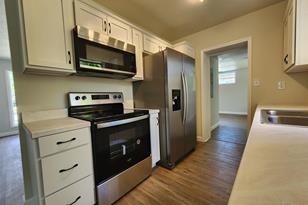 11 Nottingham Way, Pensacola, FL 32506-4170