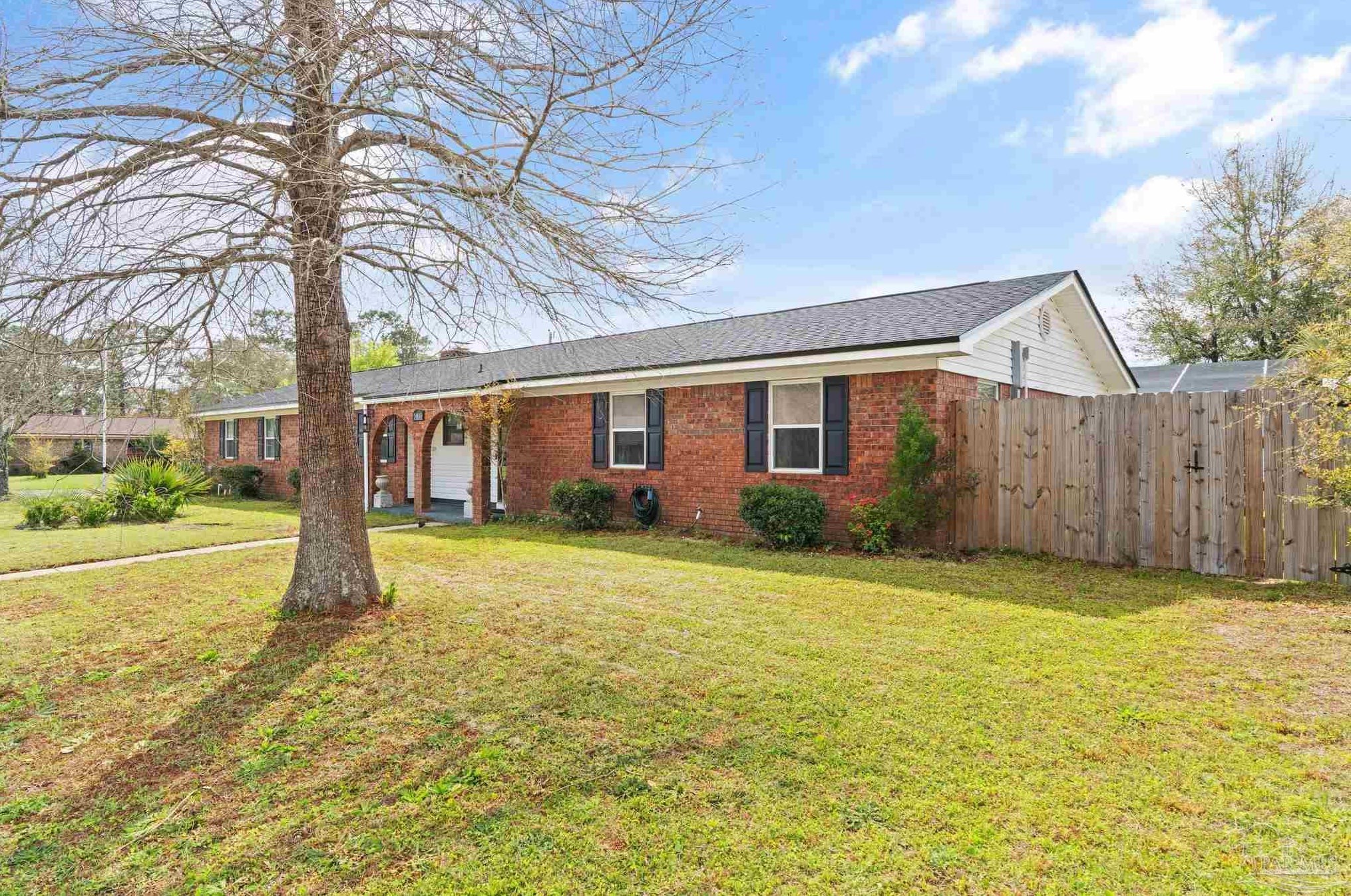 5835 Vestavia Ln, Pensacola, FL 32526-1762