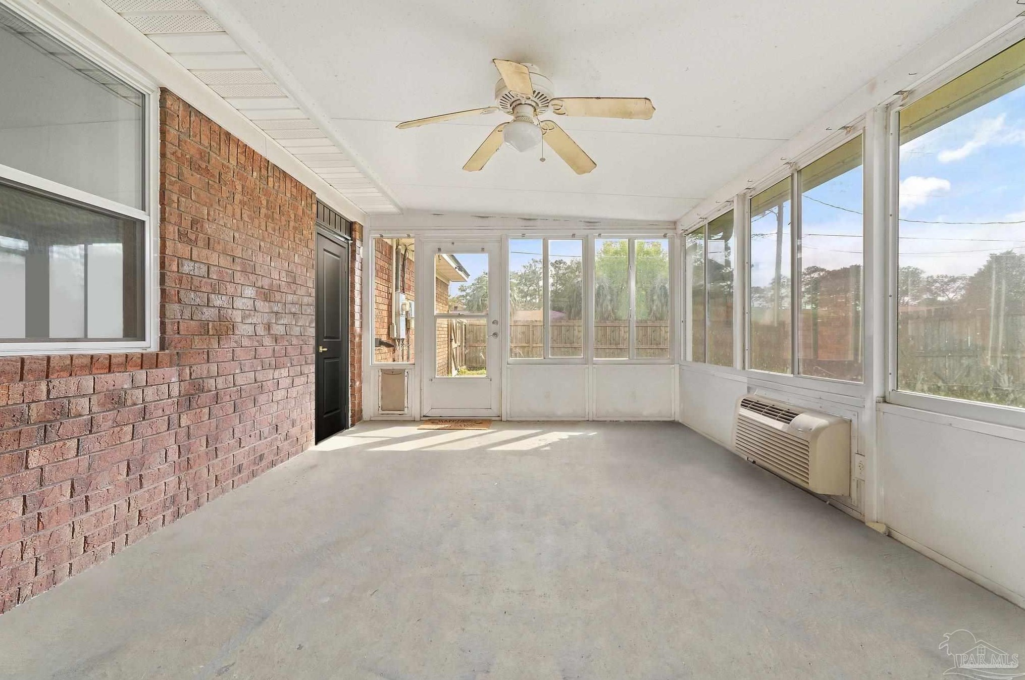 5835 Vestavia Ln, Pensacola FL  32526-1762 exterior