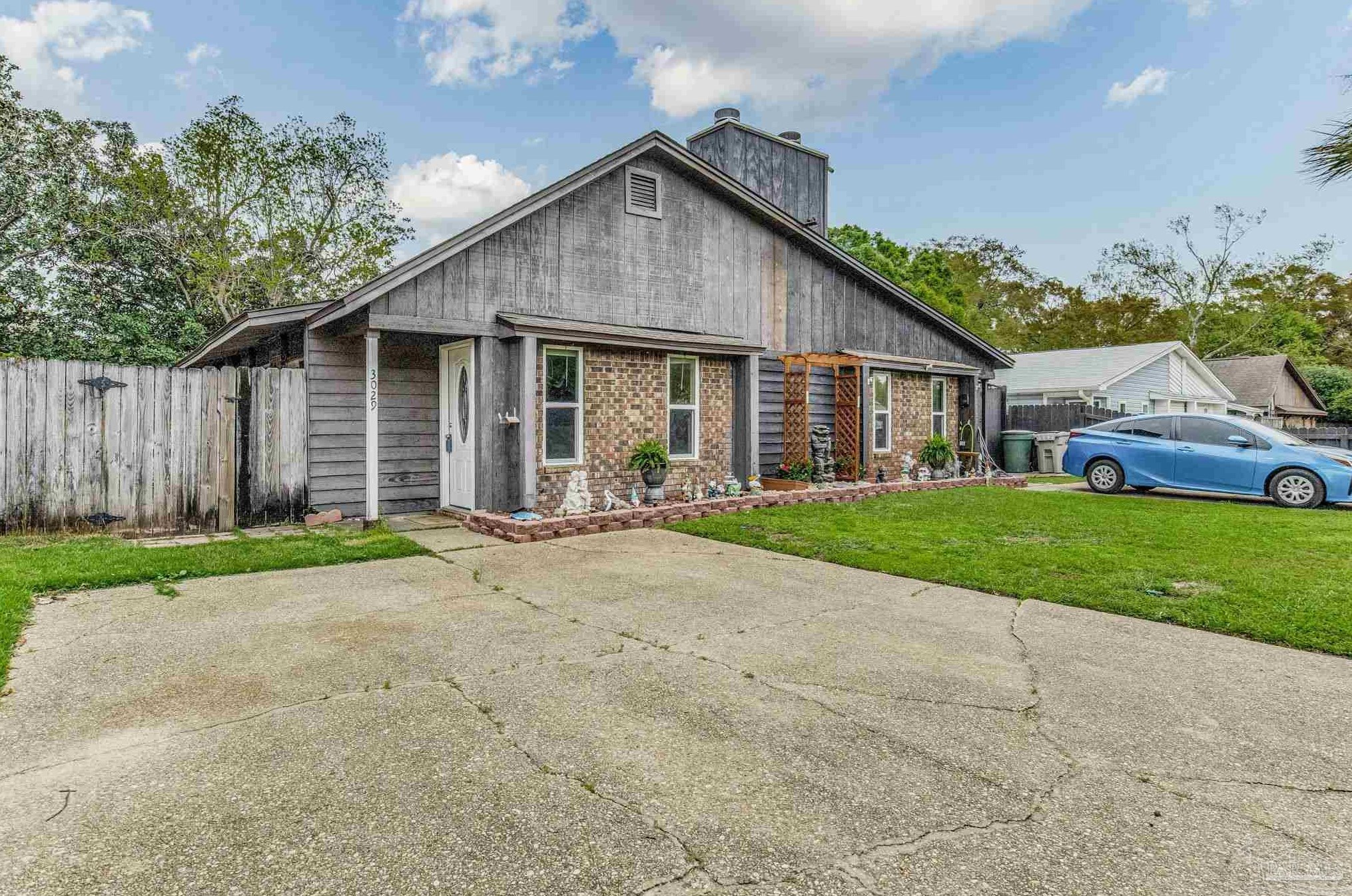 3029 Cedarwood Village Ln, Pensacola, FL 32514-6251