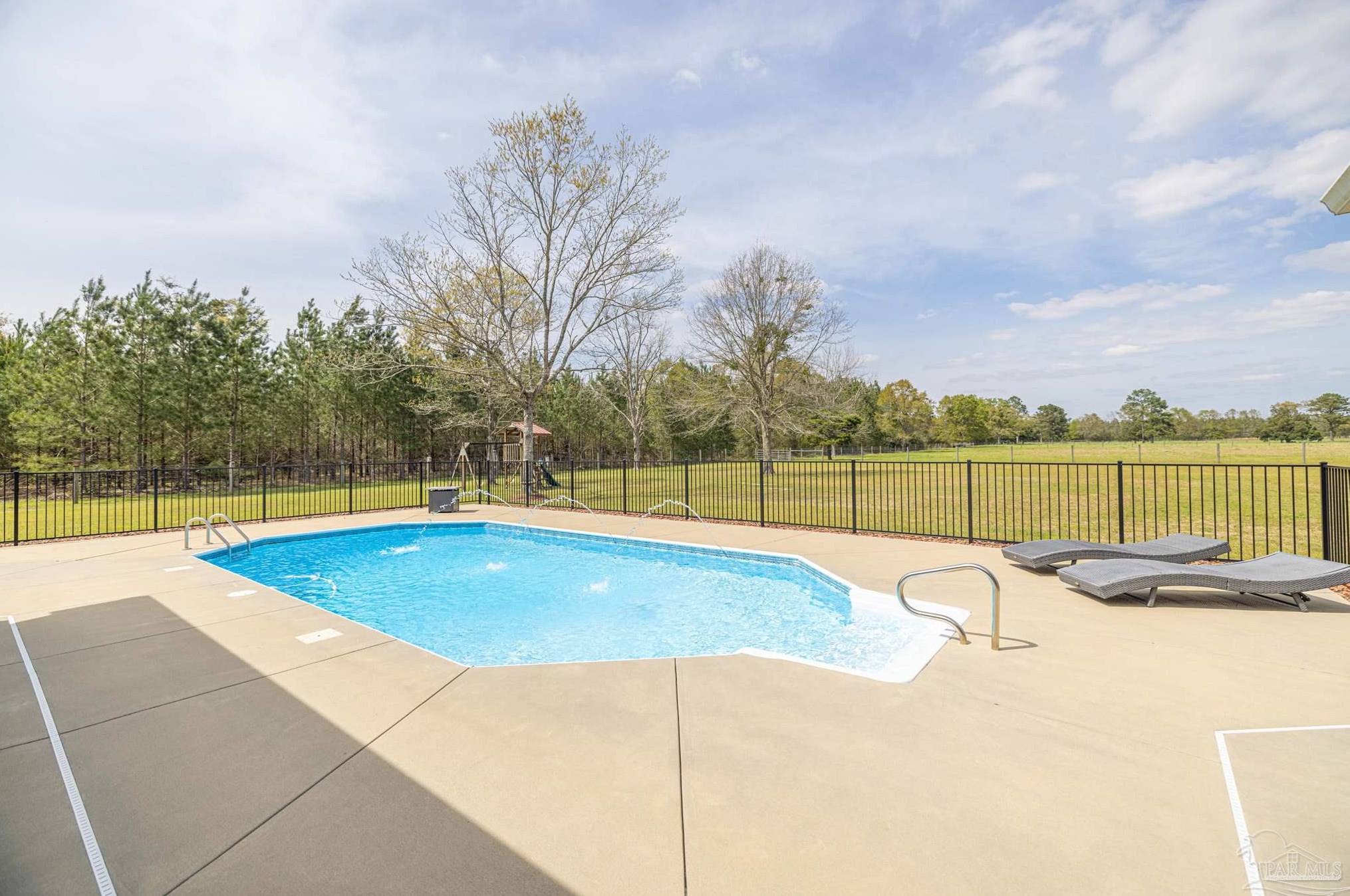 4032 Dallas Elliott Rd, Jay, FL 32565