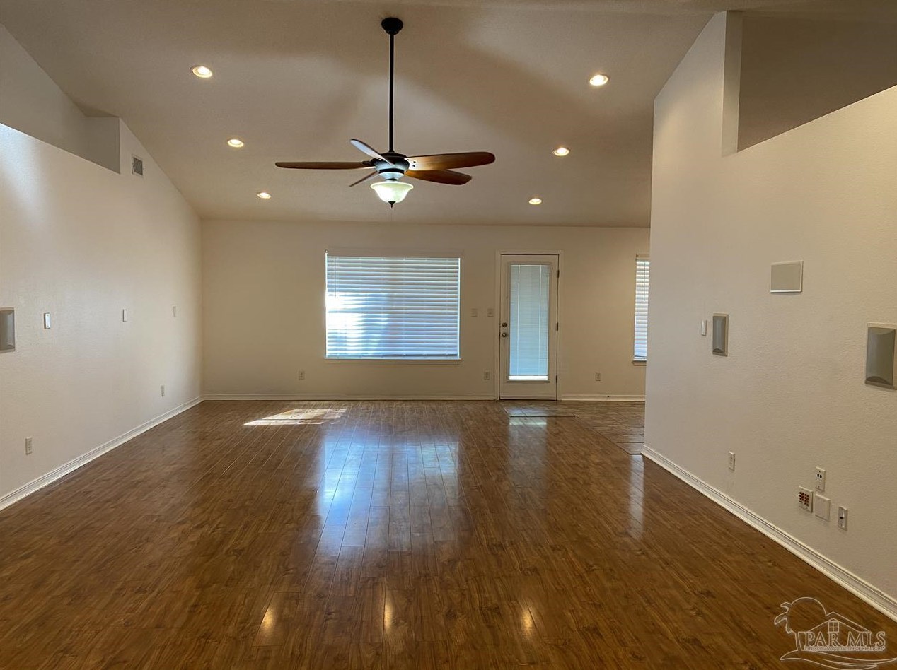 6153 Broad Wing Ct, Milton, FL 32570