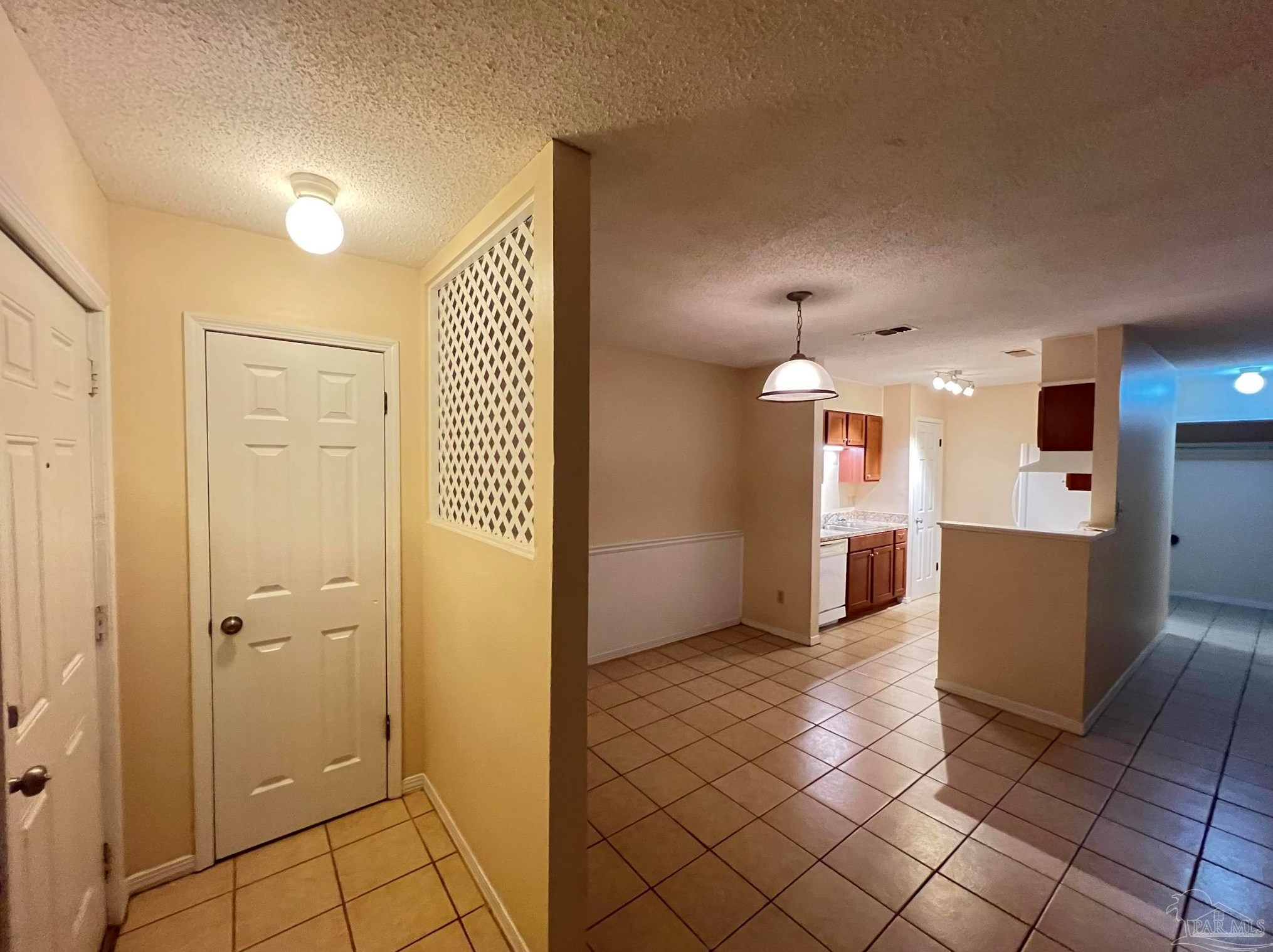 8180 Stonebrook Dr Apt D, Pensacola, FL
