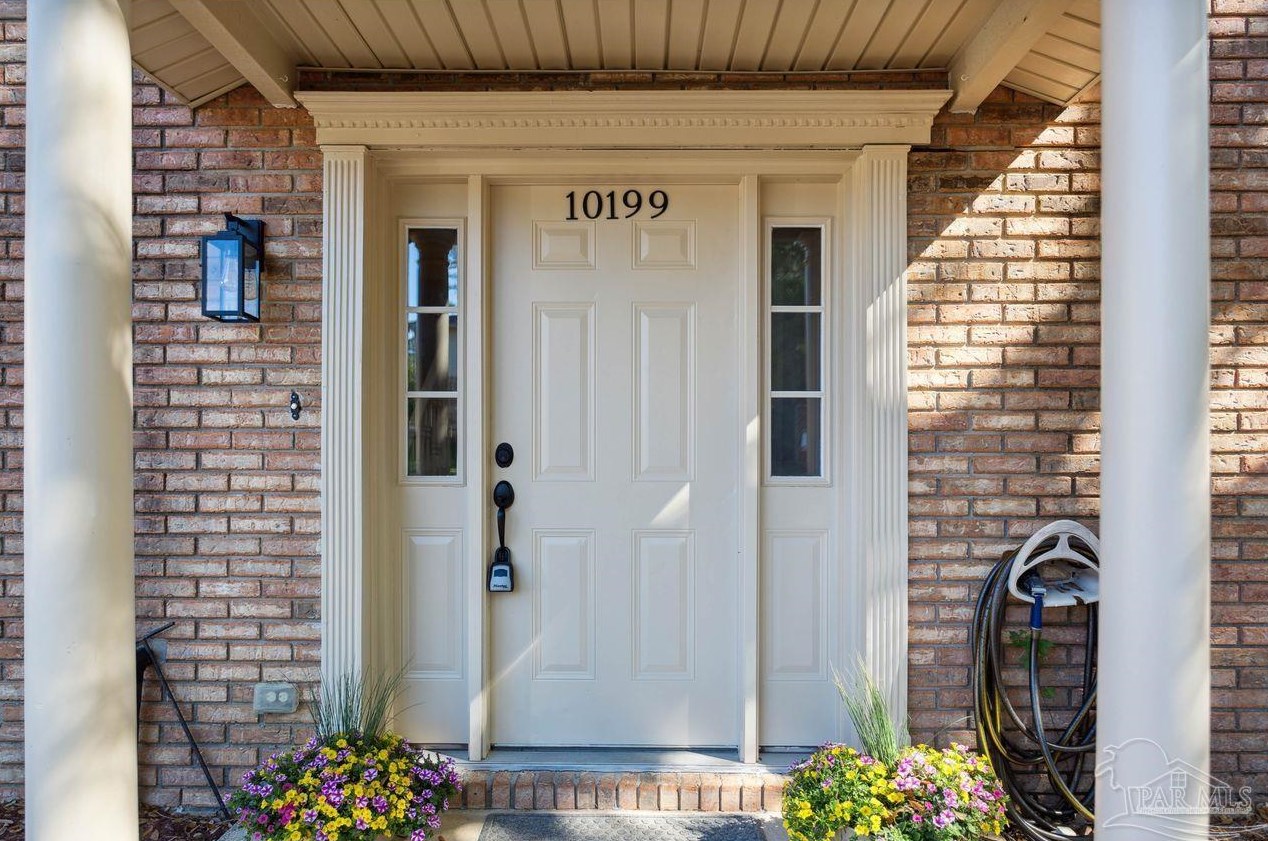 10199 Vixen Pl, Pensacola, FL 32514