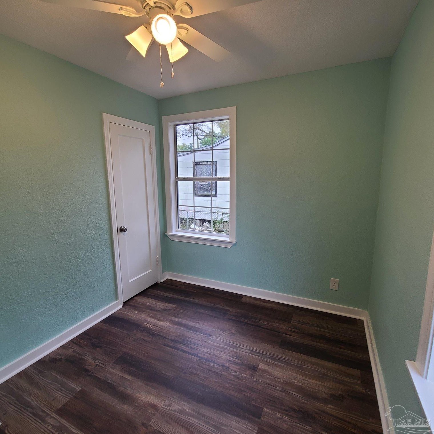 11 Carver Dr, Pensacola FL  32507-2063 exterior