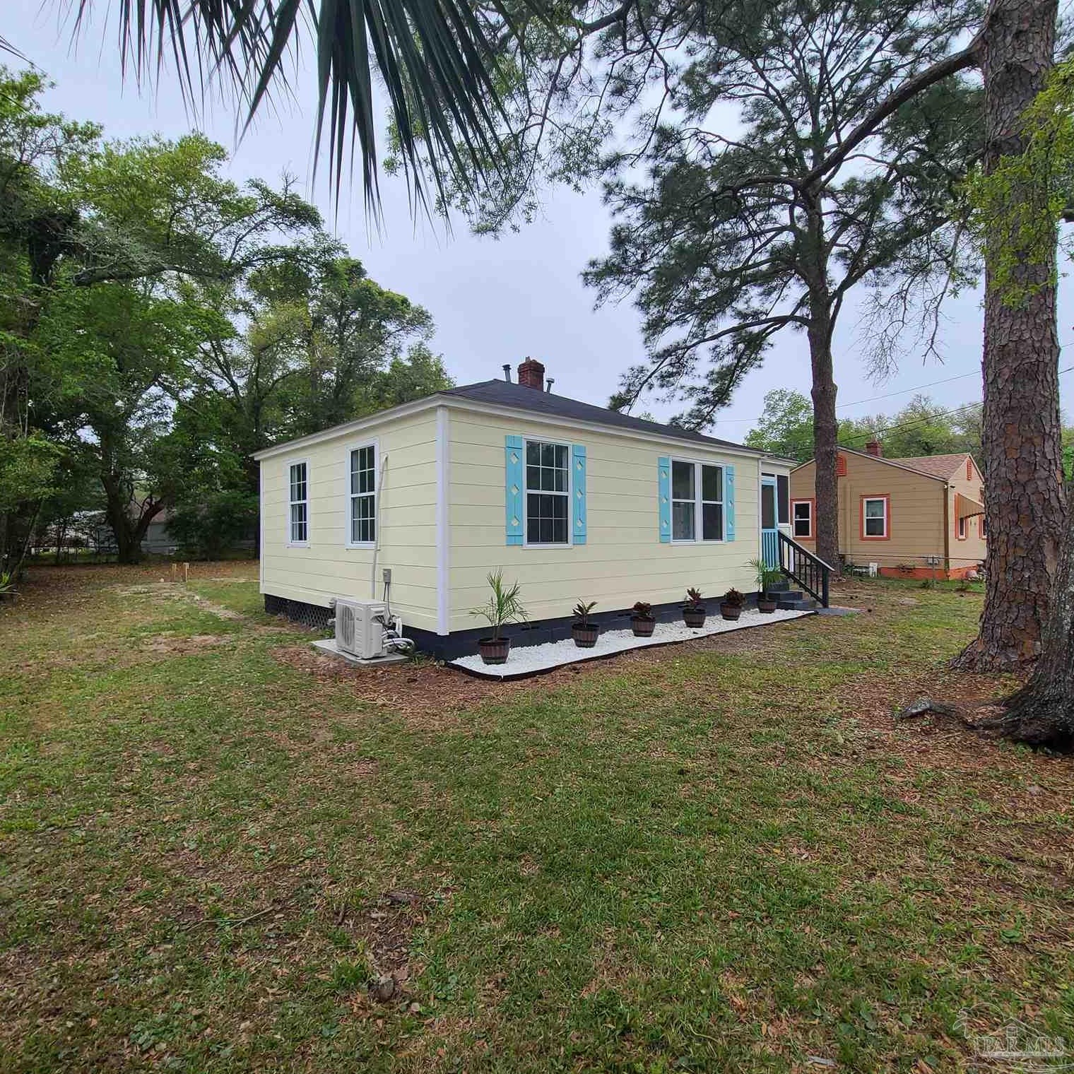 11 Carver Dr, Pensacola FL  32507-2063 exterior