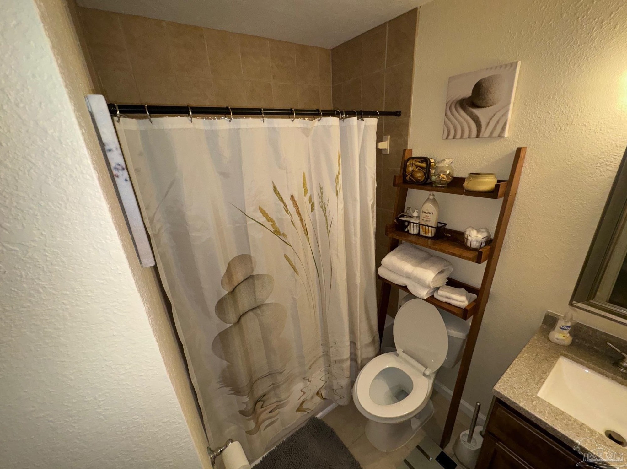 1500 Johnson Ave, Pensacola FL  32514-4664 exterior