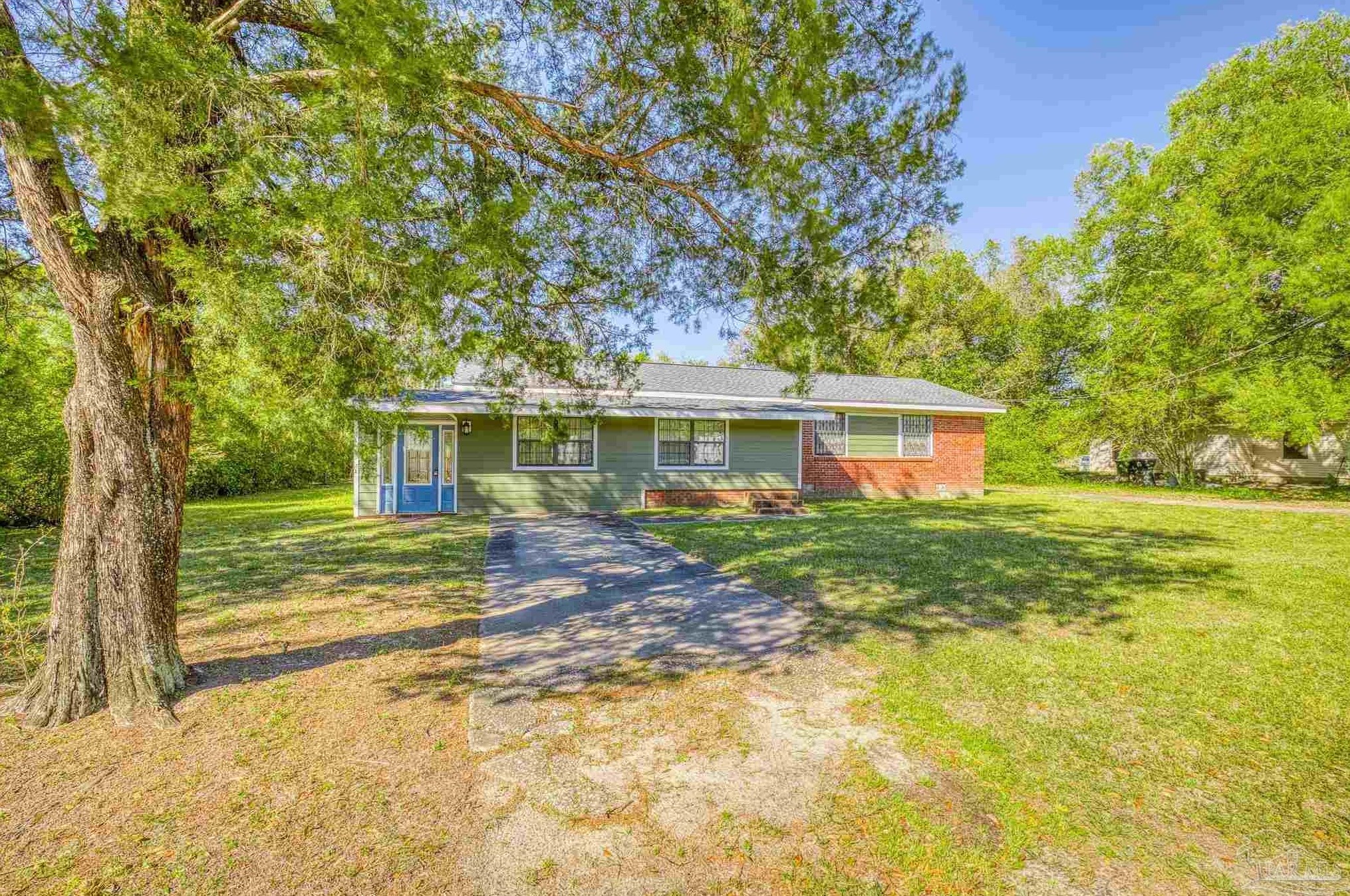 7417 Cora Ln, Pensacola, FL 32505