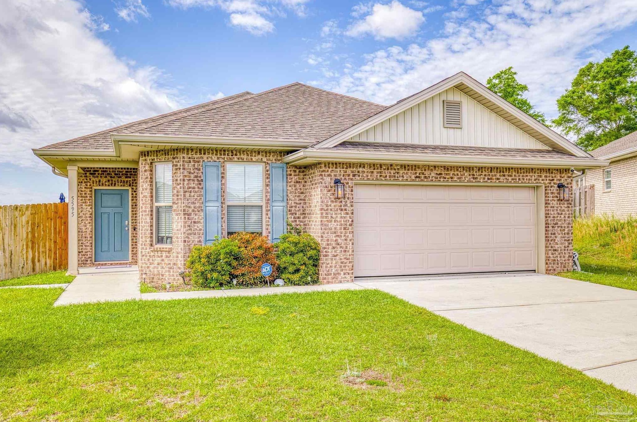 5595 Blue Sky Ct, Milton, FL 32583