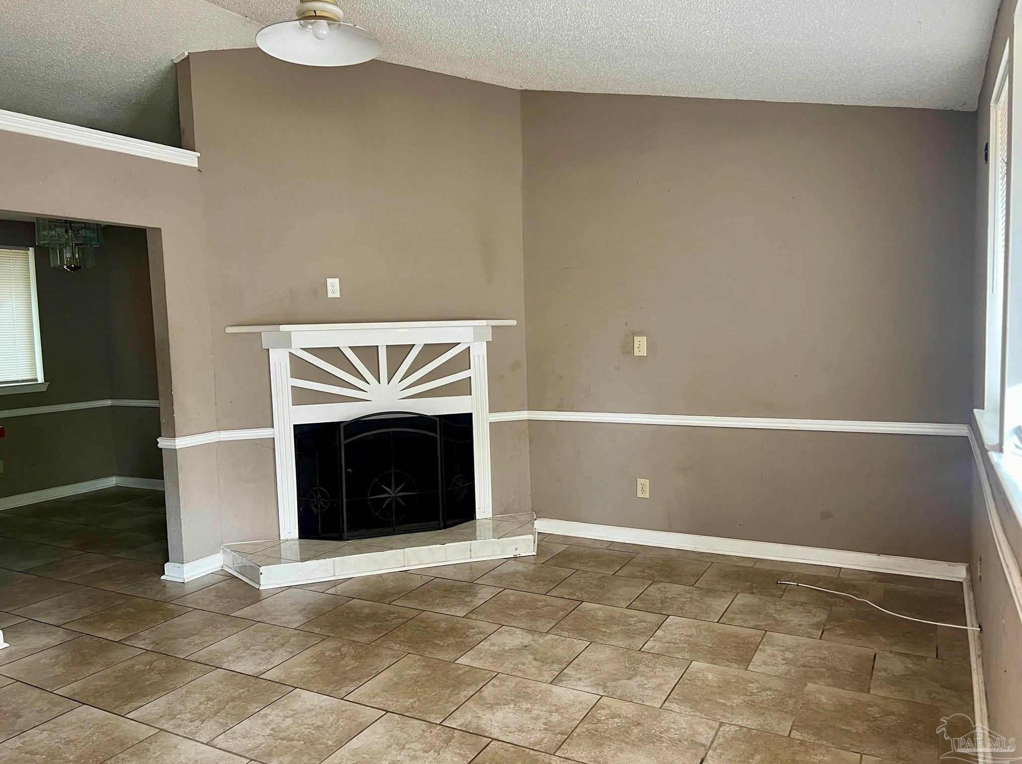 4621 Bridgedale Rd, Pensacola, FL 32505-3520