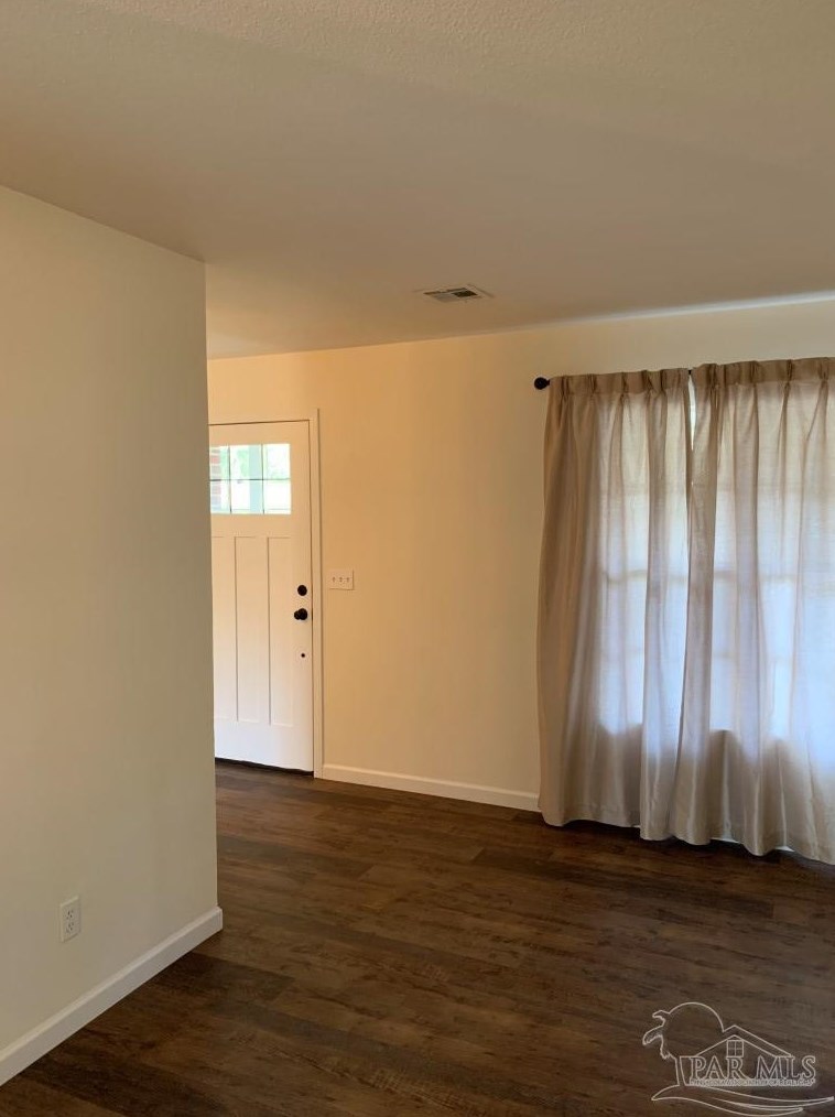 2977 Sky Crest Dr, Pensacola, FL 32514