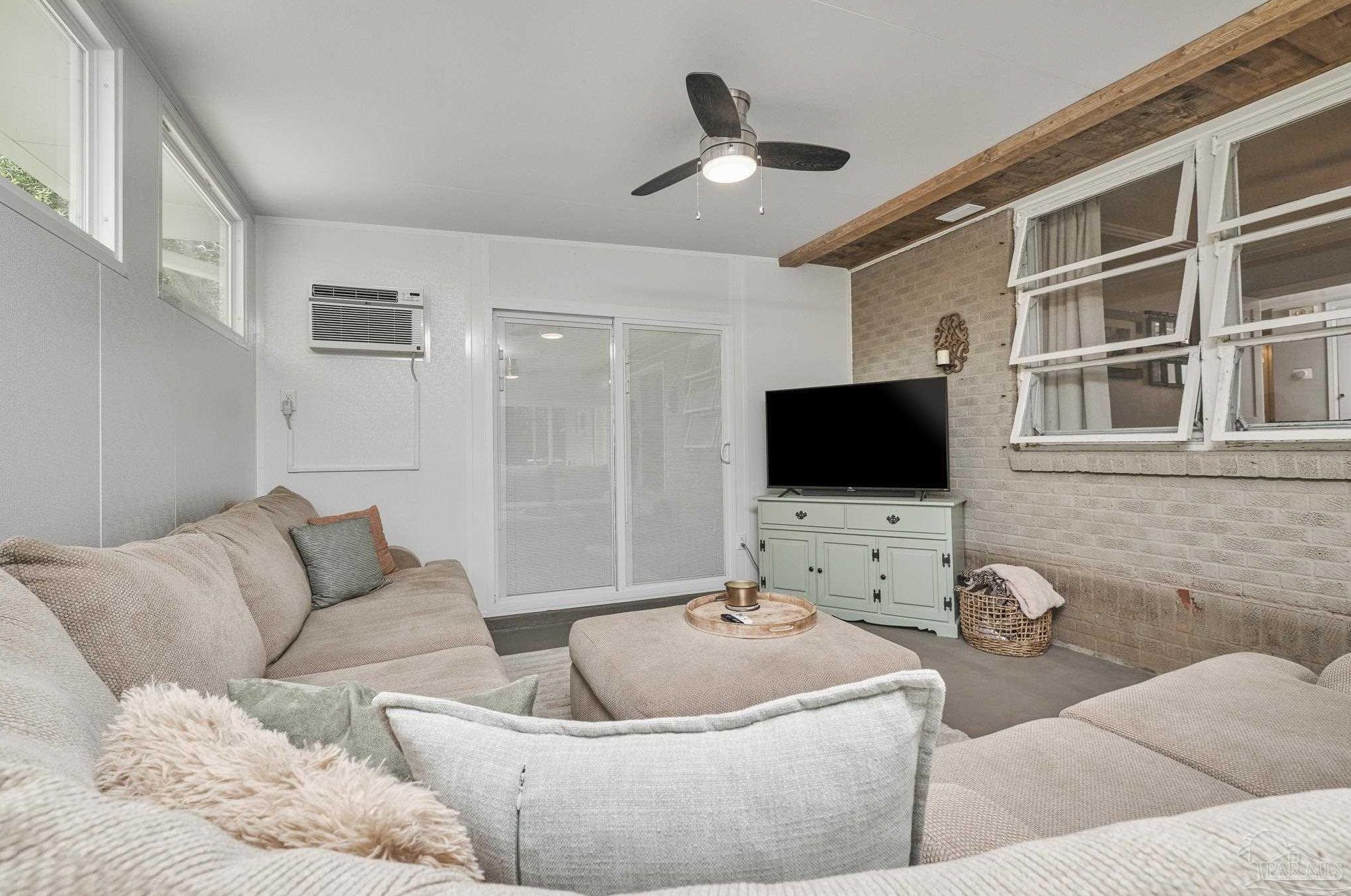 1915 Leonard St, Pensacola FL  32503-4867 exterior