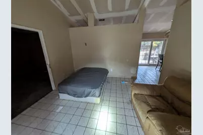 6530 Julia Dr, Milton, FL 32570 - Photo 4