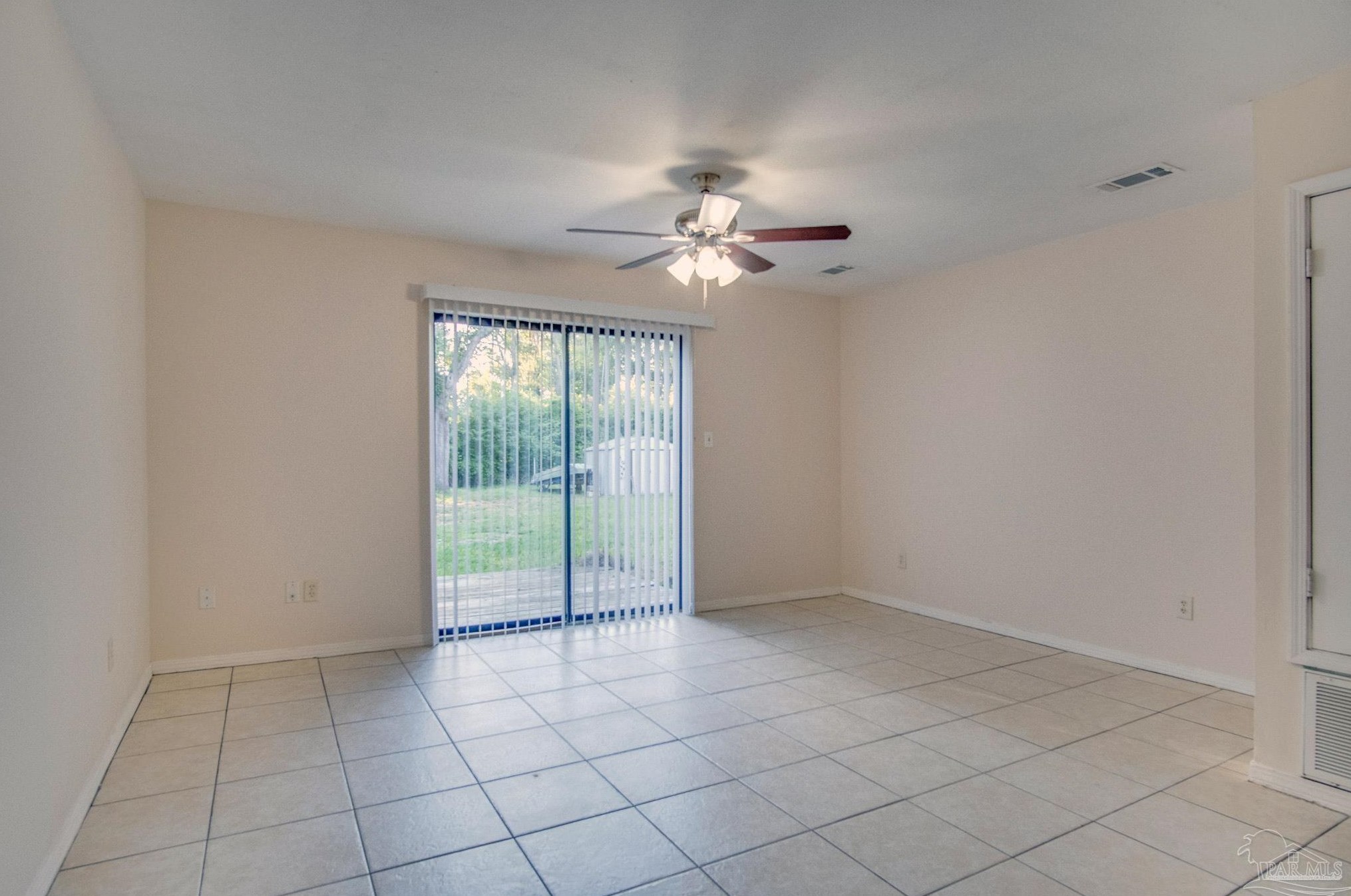 8111 Stonebrook Dr, Pensacola, FL 32514